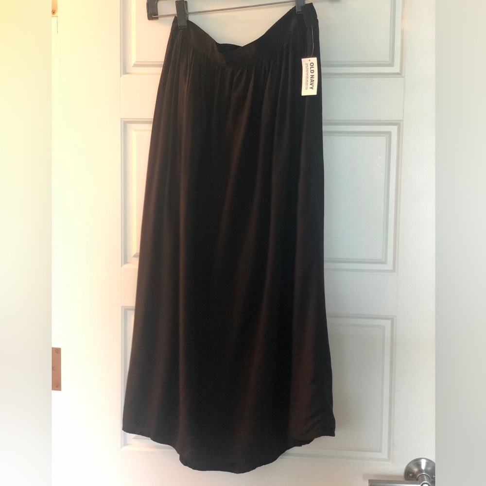 Flowy midi skirt